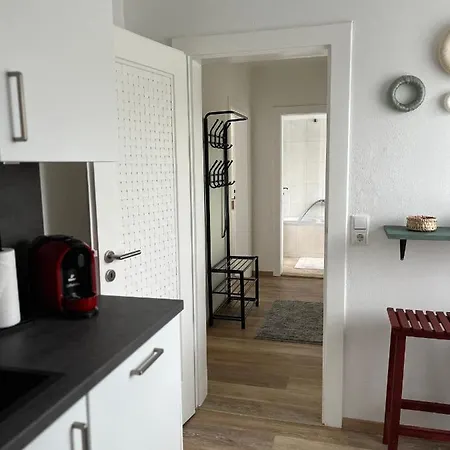 Perfekt Fuer Gruppen! 150m2 Ferienhaus, Terrasse, Balkon, Garten, Wanderwege, Optimale Anbindung *