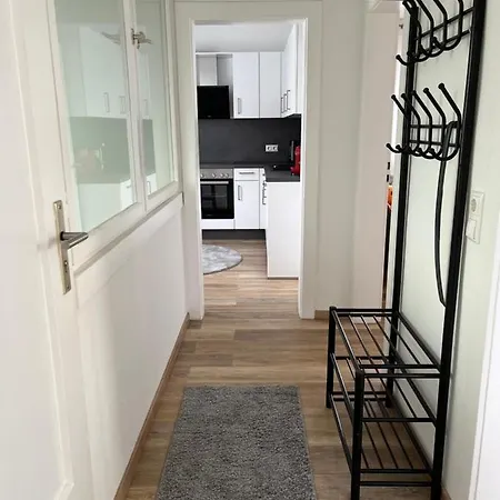 Perfekt Fuer Gruppen! 150m2 Ferienhaus, Terrasse, Balkon, Garten, Wanderwege, Optimale Anbindung Ferienhaus Lichtenfels (Bavaria)